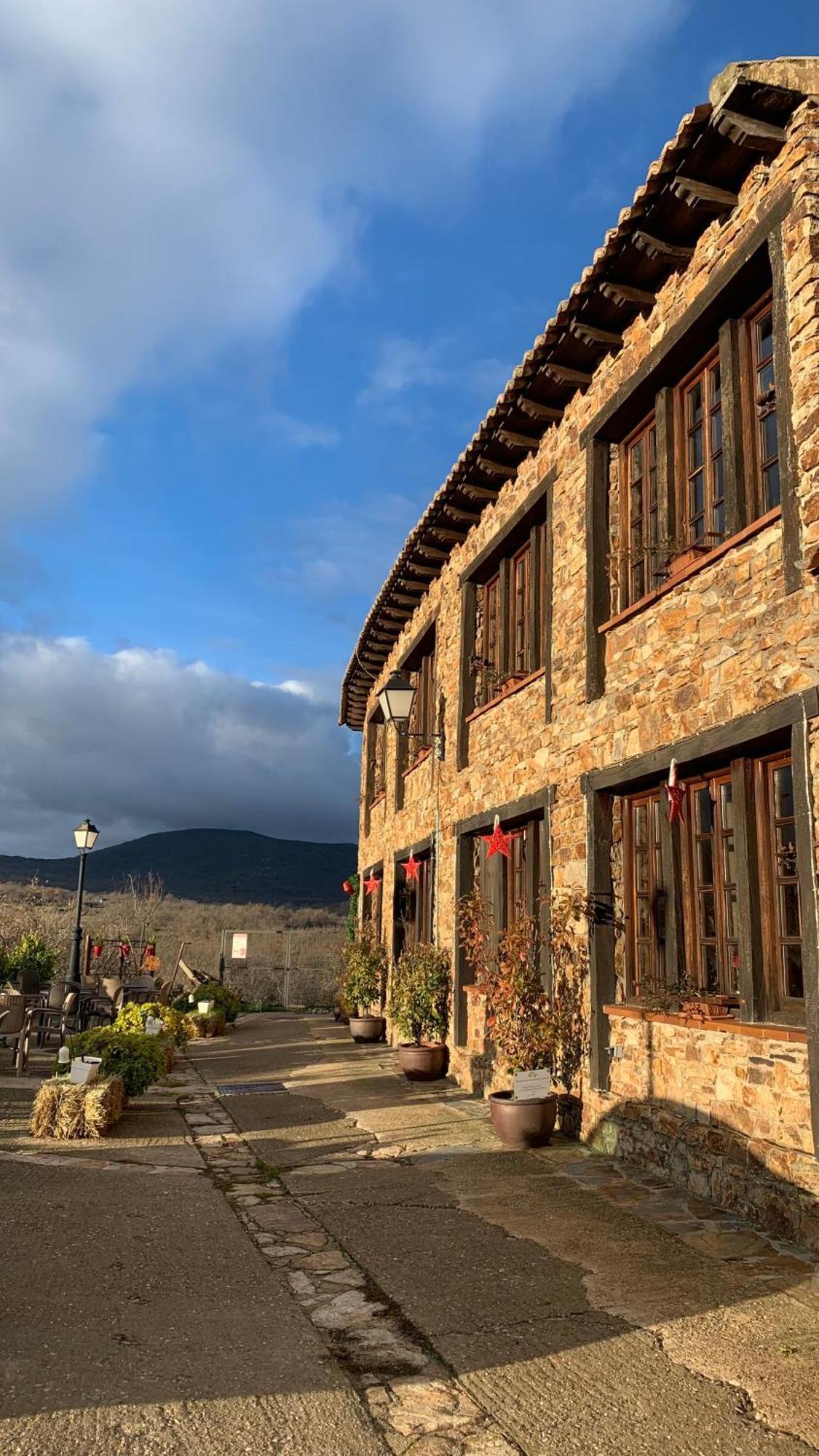 Al Viento, Alojamiento & Turismo Rural Pradena Del Rincon Екстериор снимка